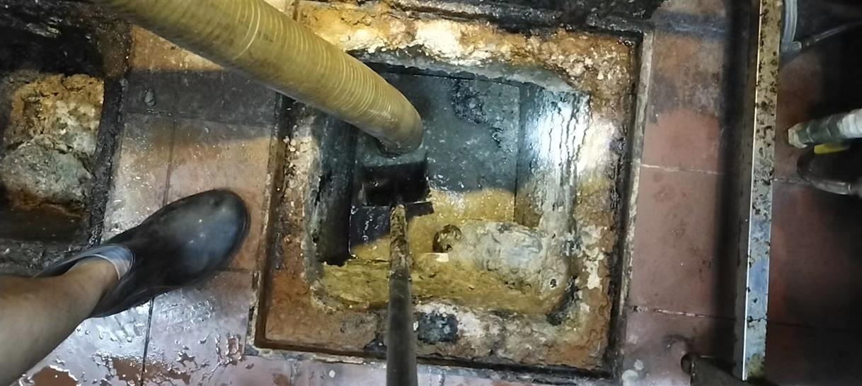 兴和污水池清理一般都有毒气，怎么预防中毒呢？