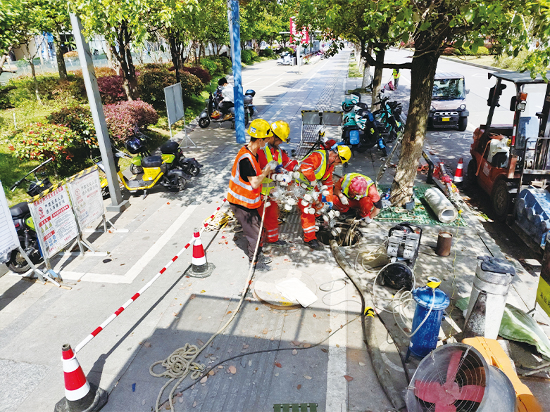  兴和UV-CIPP紫外光固化修复